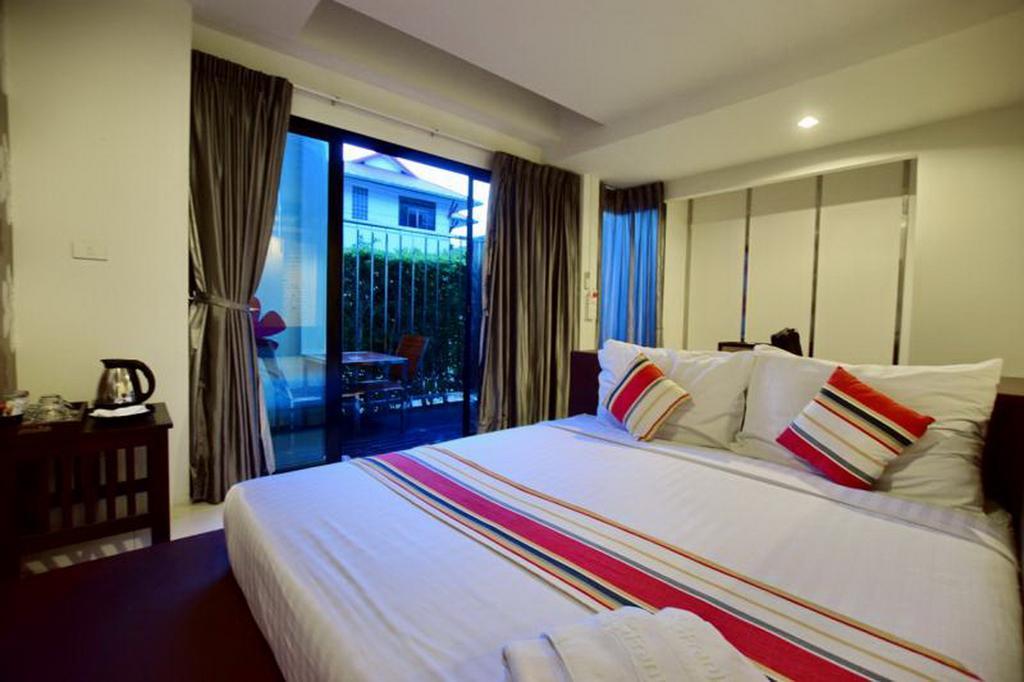 Franjipani Resort Hua Hin Exterior photo