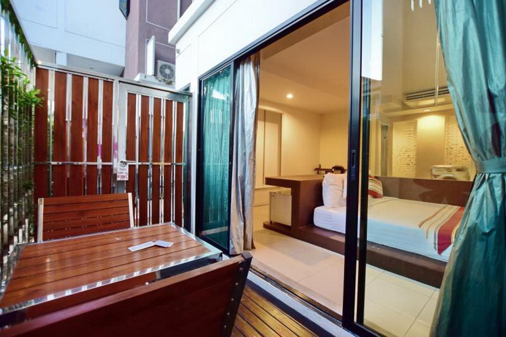 Franjipani Resort Hua Hin Exterior photo