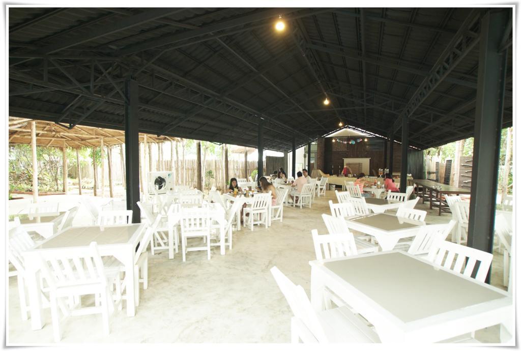 Franjipani Resort Hua Hin Exterior photo